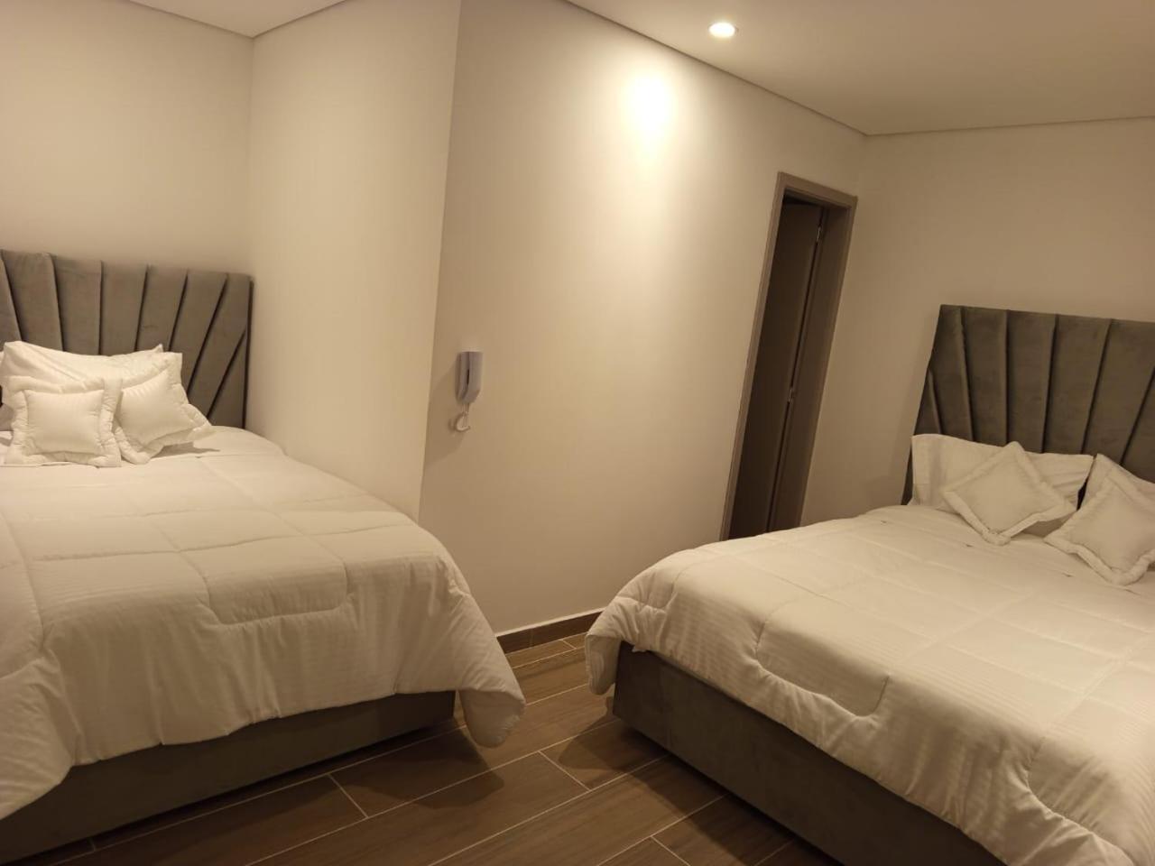 Hotel Saron Bogota Exterior photo